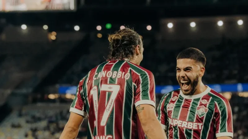 Fluminense tem noite de destaque e massacra o São Paulo no Maracanã