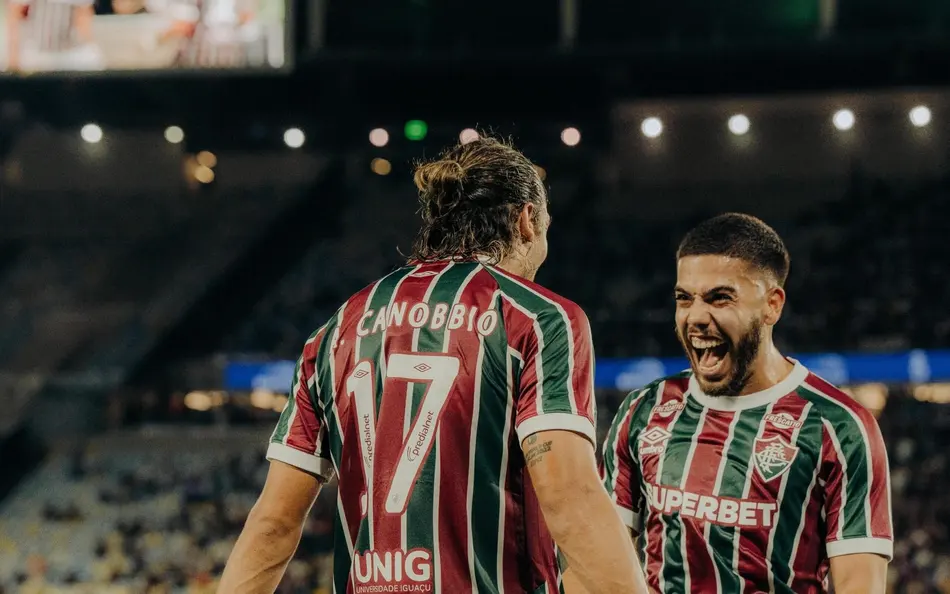 Fluminense tem noite de destaque e massacra o São Paulo no Maracanã
