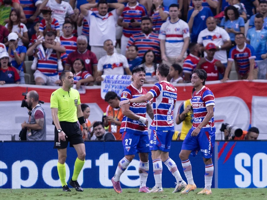 Cheiro de Série A: Fortaleza vence Corinthians e sai da zona da degola